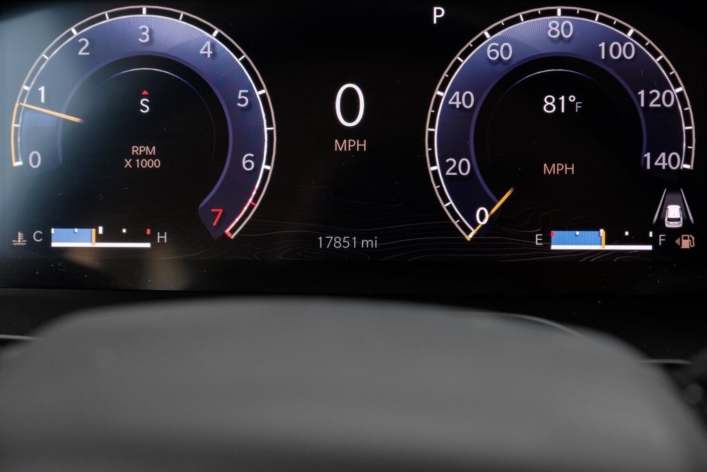 2022 Jeep Grand Cherokee Limited photo 2