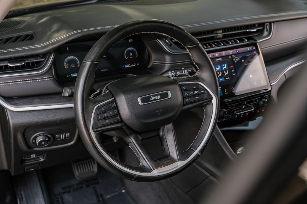 Used 2022 Jeep Grand Cherokee Limited SUV