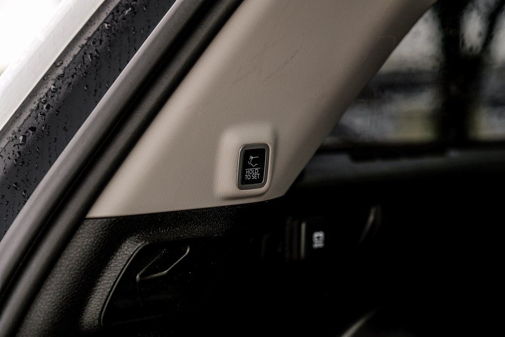 2023 Jeep Grand Cherokee Laredo - Photo 64