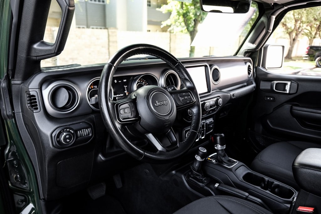 Used 2021 Jeep Gladiator Sport Truck Crew Cab