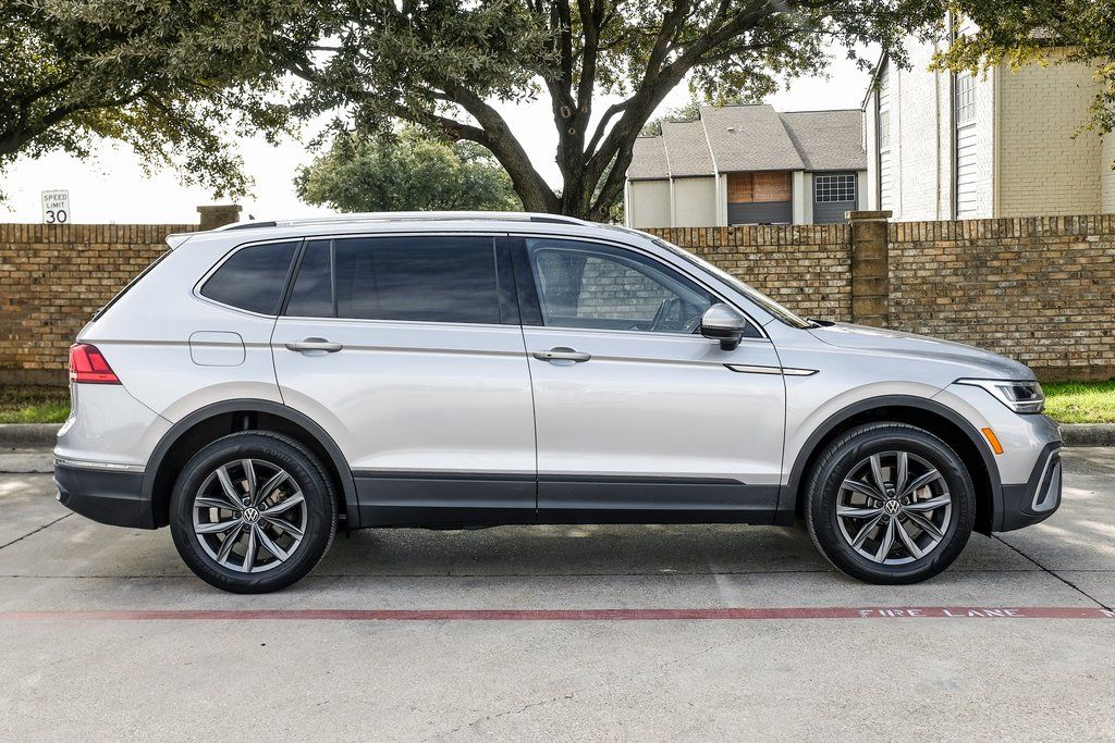 2022 Volkswagen Tiguan SE - Photo 14