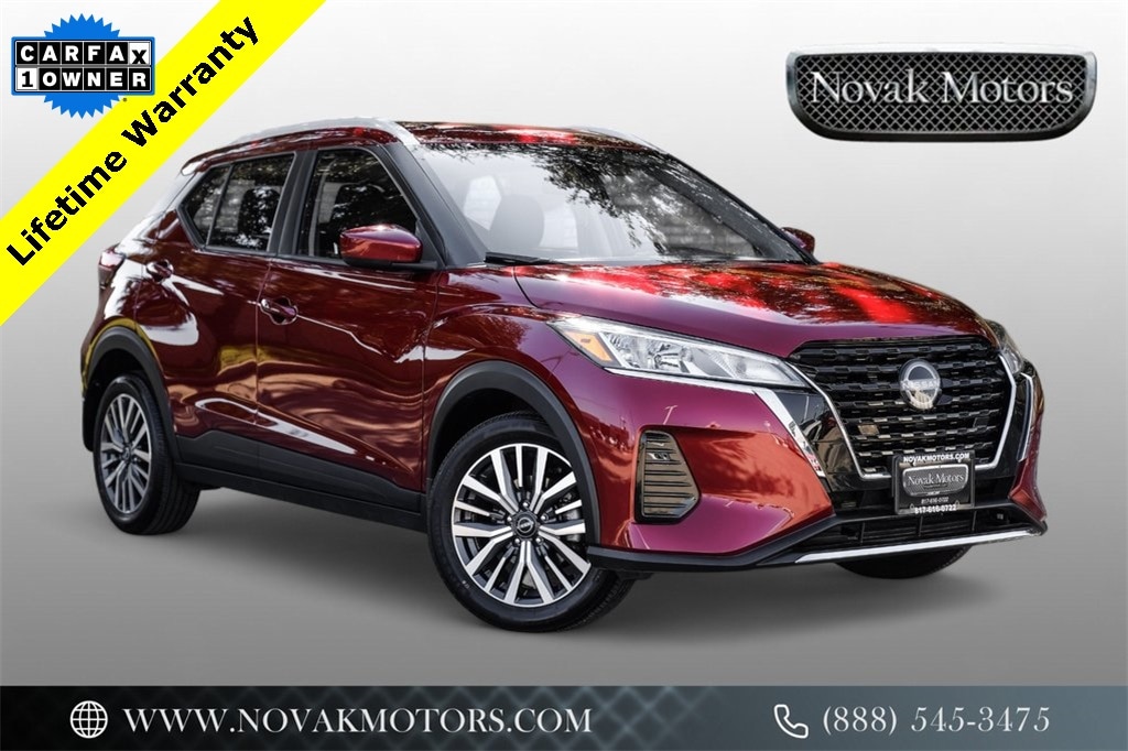 2024 Nissan Kicks SV's photo