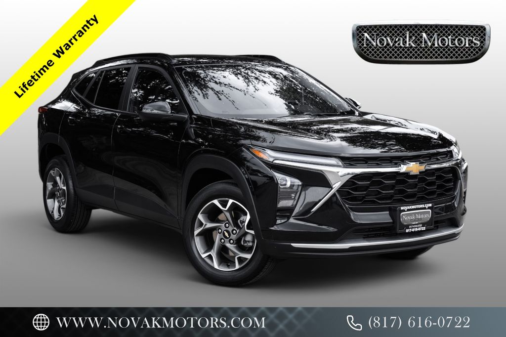 2024 Chevrolet Trax LT's photo