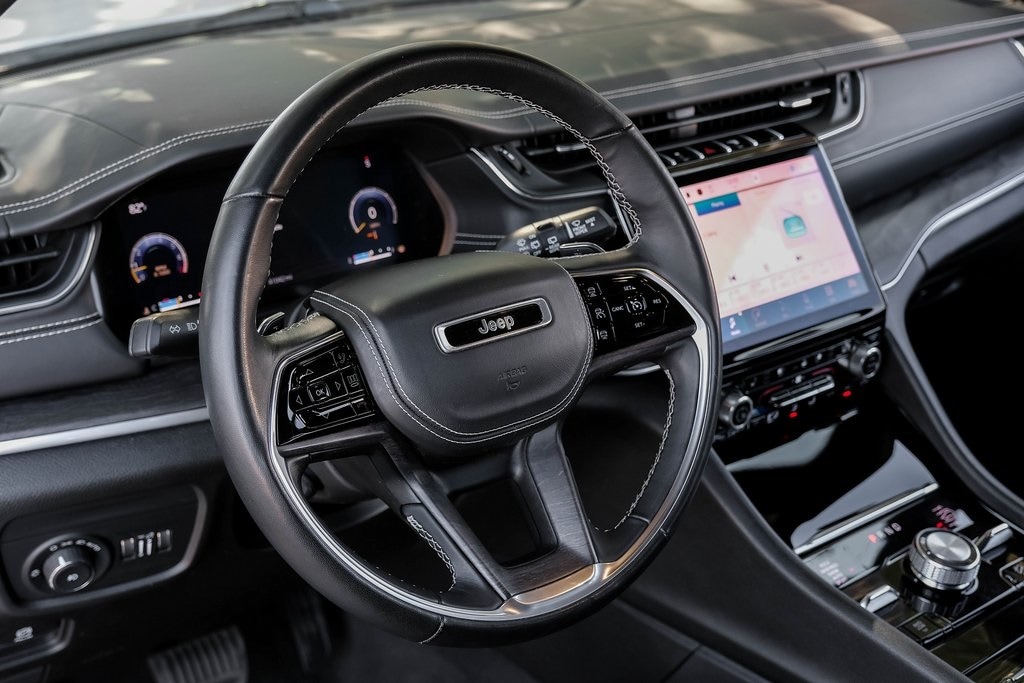 Used 2022 Jeep New Grand Cherokee Overland SUV