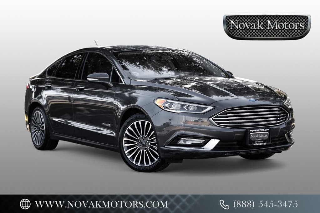 2017 Ford Fusion Hybrid Titanium's photo