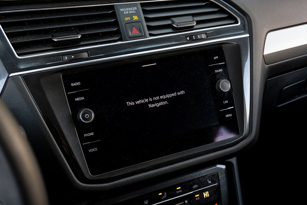2022 Volkswagen Tiguan SE - Photo 42