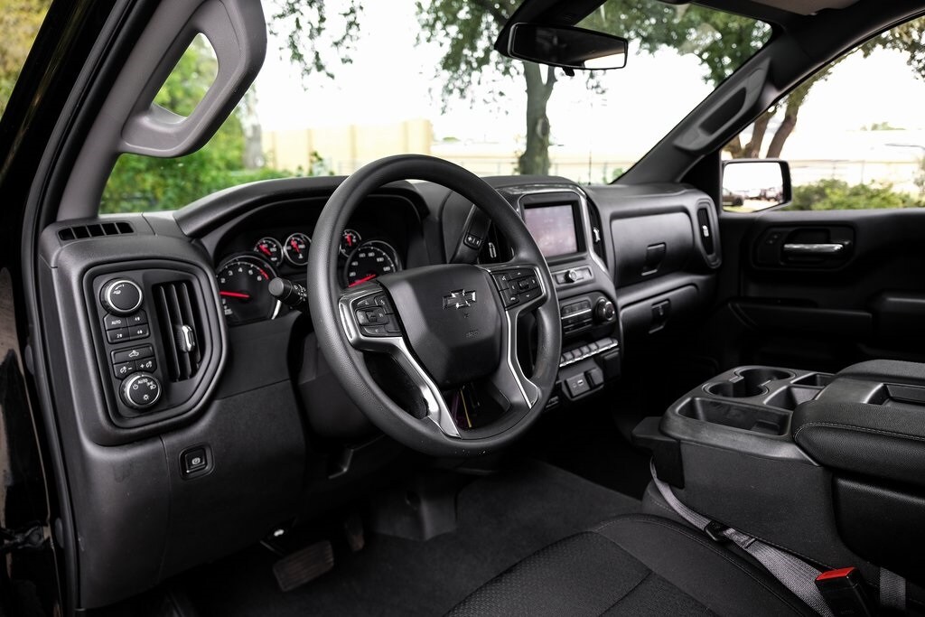 2022 Chevrolet Silverado 1500 Custom Trail Boss photo 2