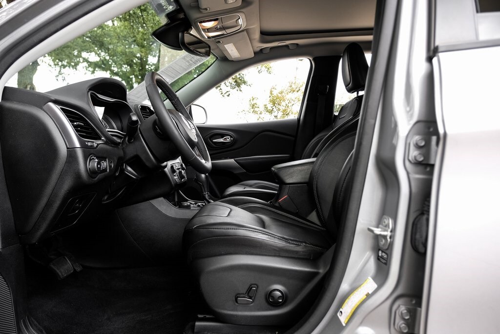 Used 2022 Jeep Cherokee Limited SUV