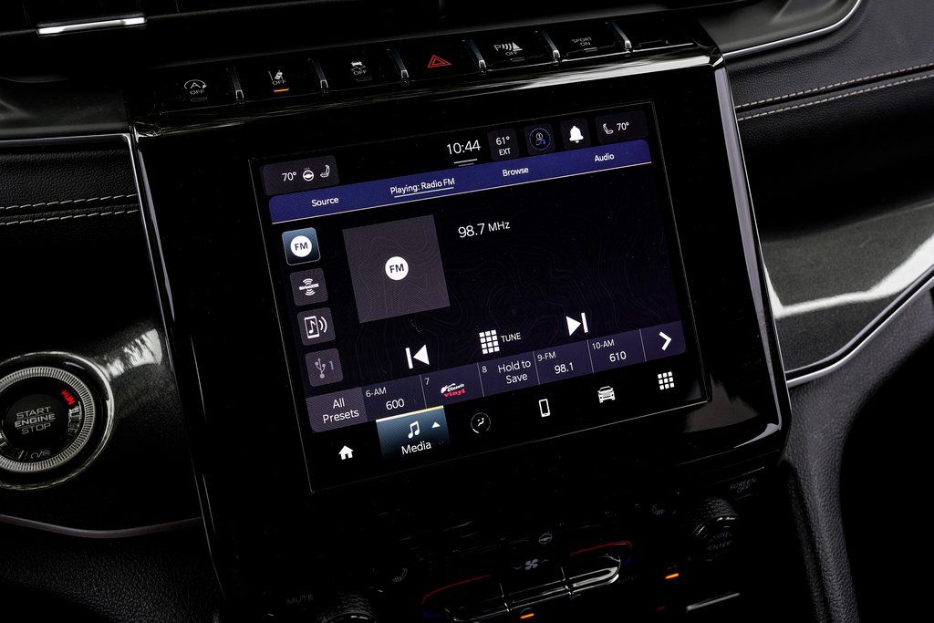 2023 Jeep Grand Cherokee Laredo - Photo 6