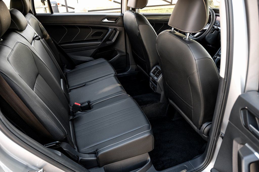 2022 Volkswagen Tiguan SE - Photo 50