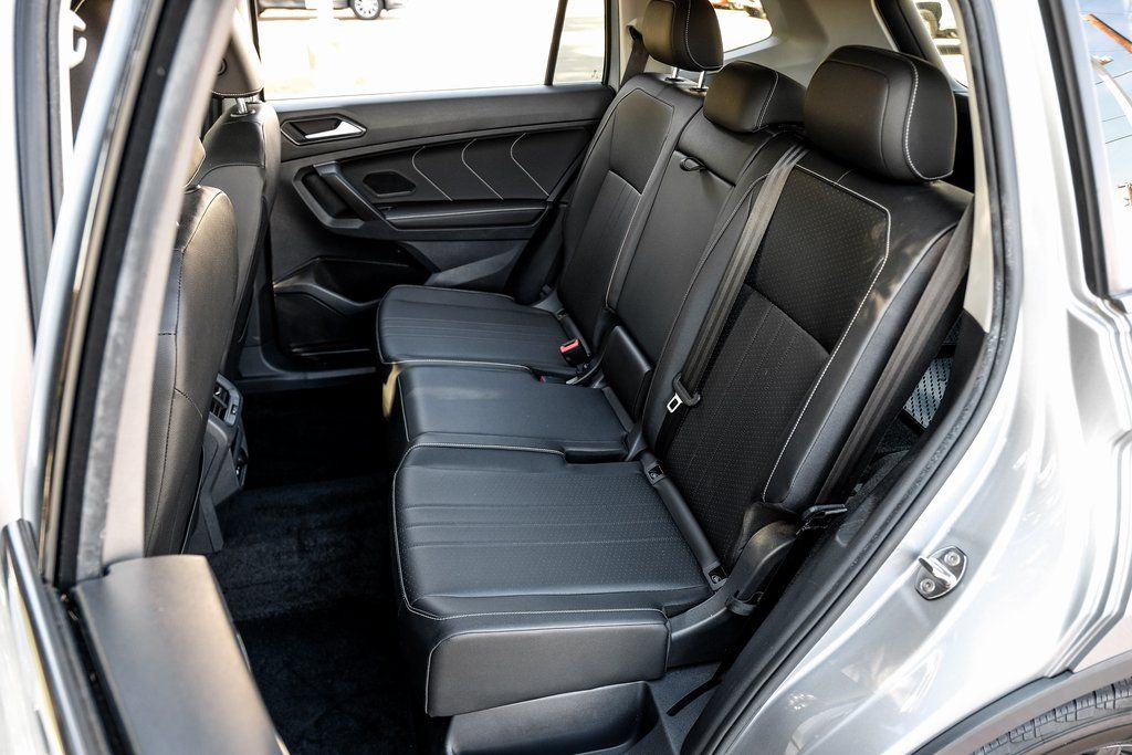 2022 Volkswagen Tiguan SE - Photo 53