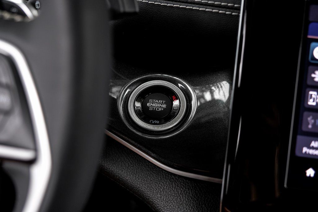 2023 Jeep Grand Cherokee Laredo - Photo 30