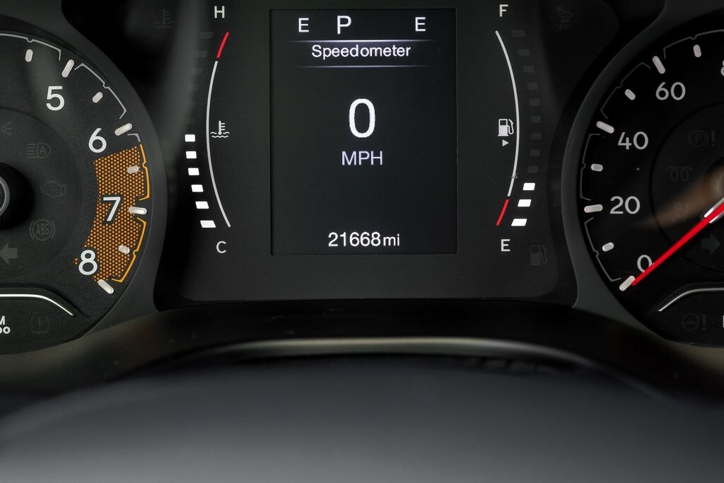 2022 Jeep Compass Latitude photo 2