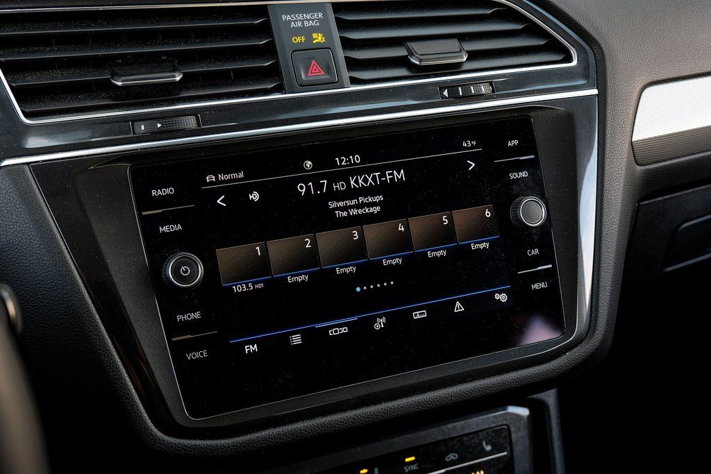 2022 Volkswagen Tiguan SE - Photo 6