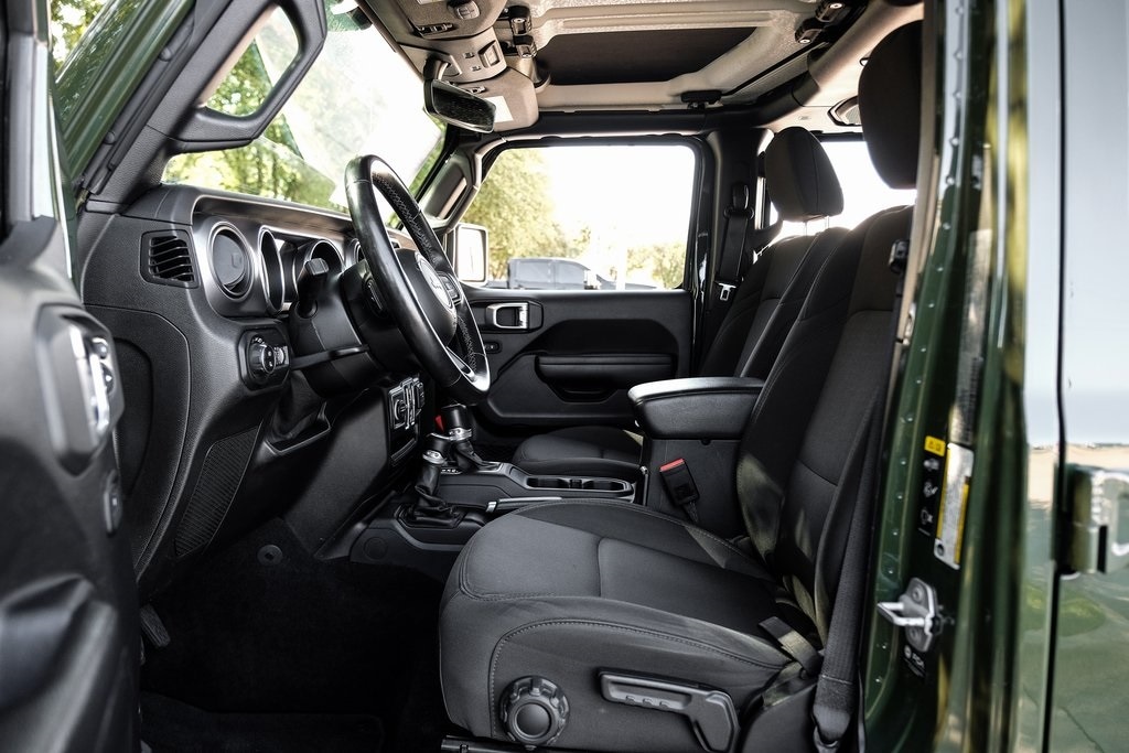 Used 2021 Jeep Gladiator Sport Truck Crew Cab