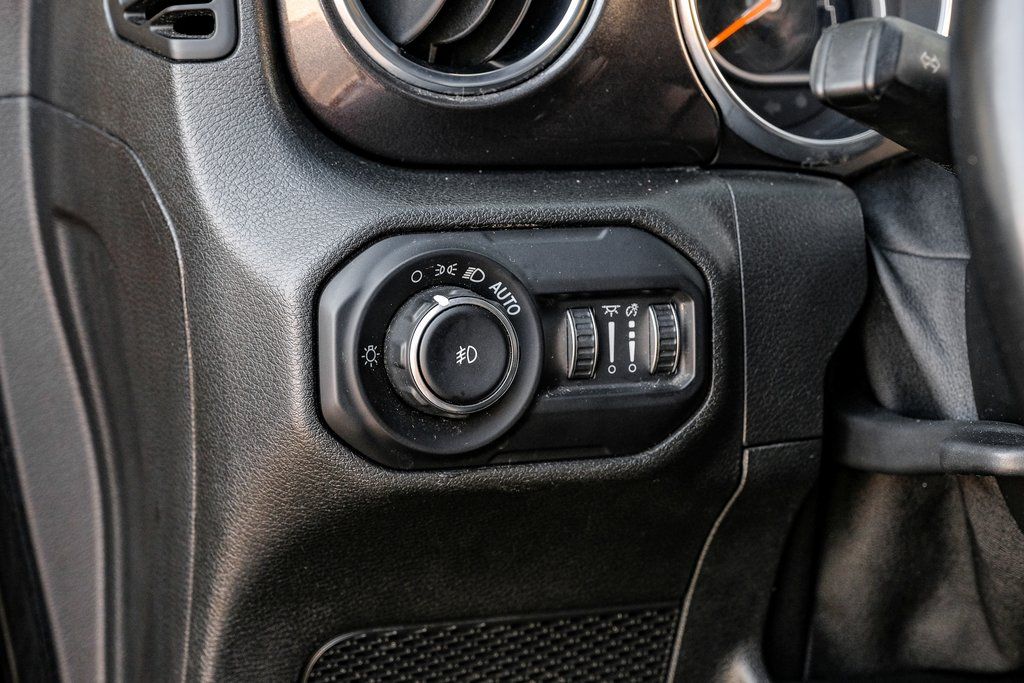 2021 Jeep Wrangler Unlimited Sahara Altitude - Photo 37