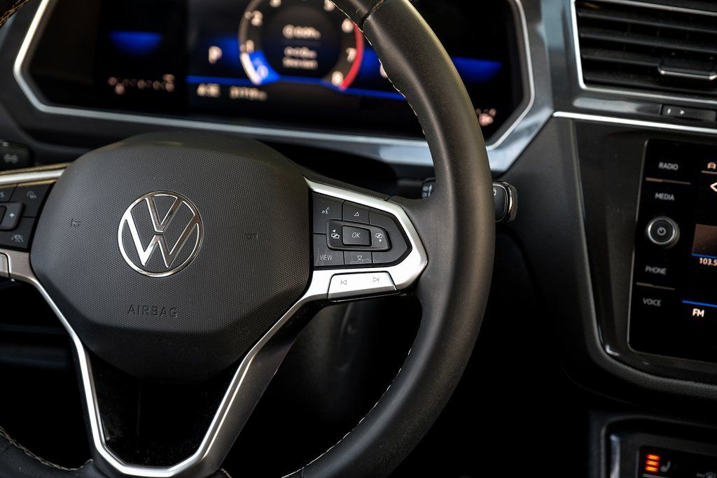 2022 Volkswagen Tiguan SE - Photo 27