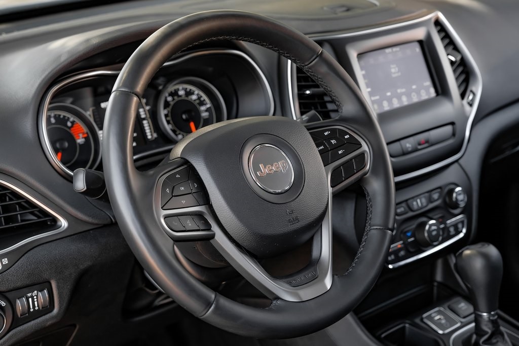 Used 2019 Jeep Cherokee Latitude Plus SUV