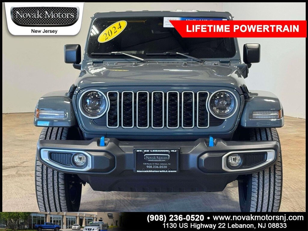 2024 Jeep Wrangler Sahara 4xe photo 2