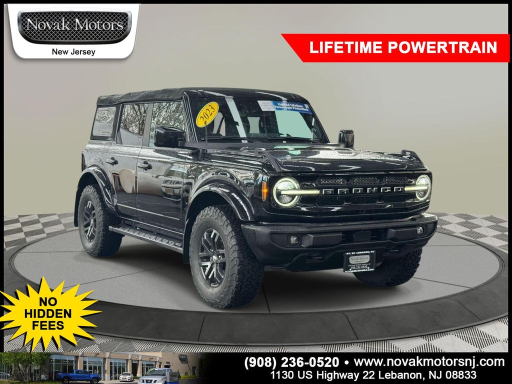 2023 Ford Bronco Outer Banks 4x4's photo