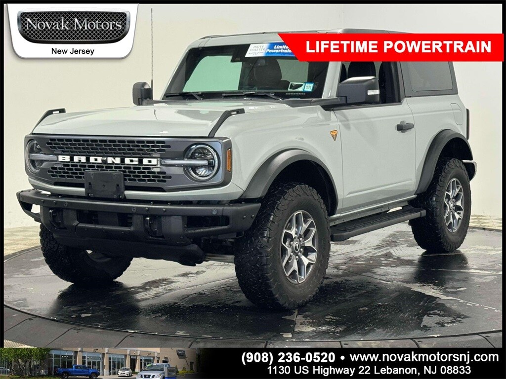 2022 Ford Bronco Badlands photo 3