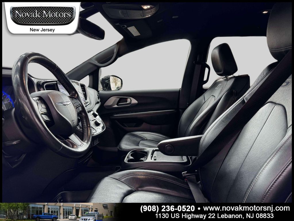 2021 Chrysler Pacifica Touring L - Photo 13