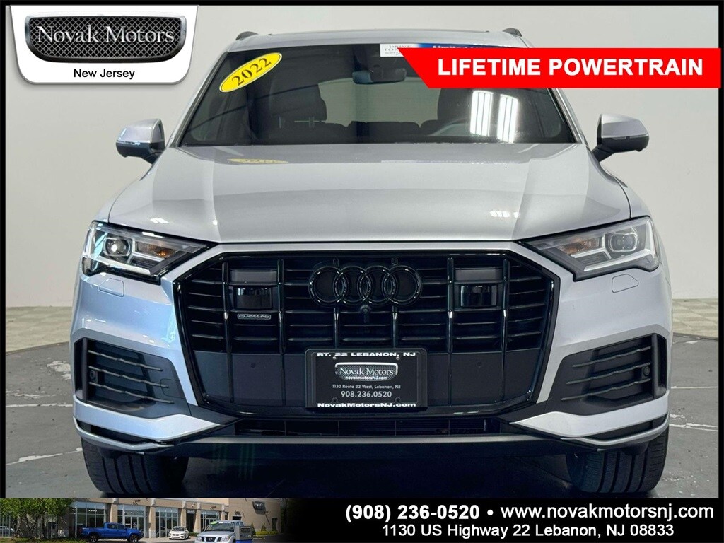 2022 Audi Q7 45 Premium Plus photo 2