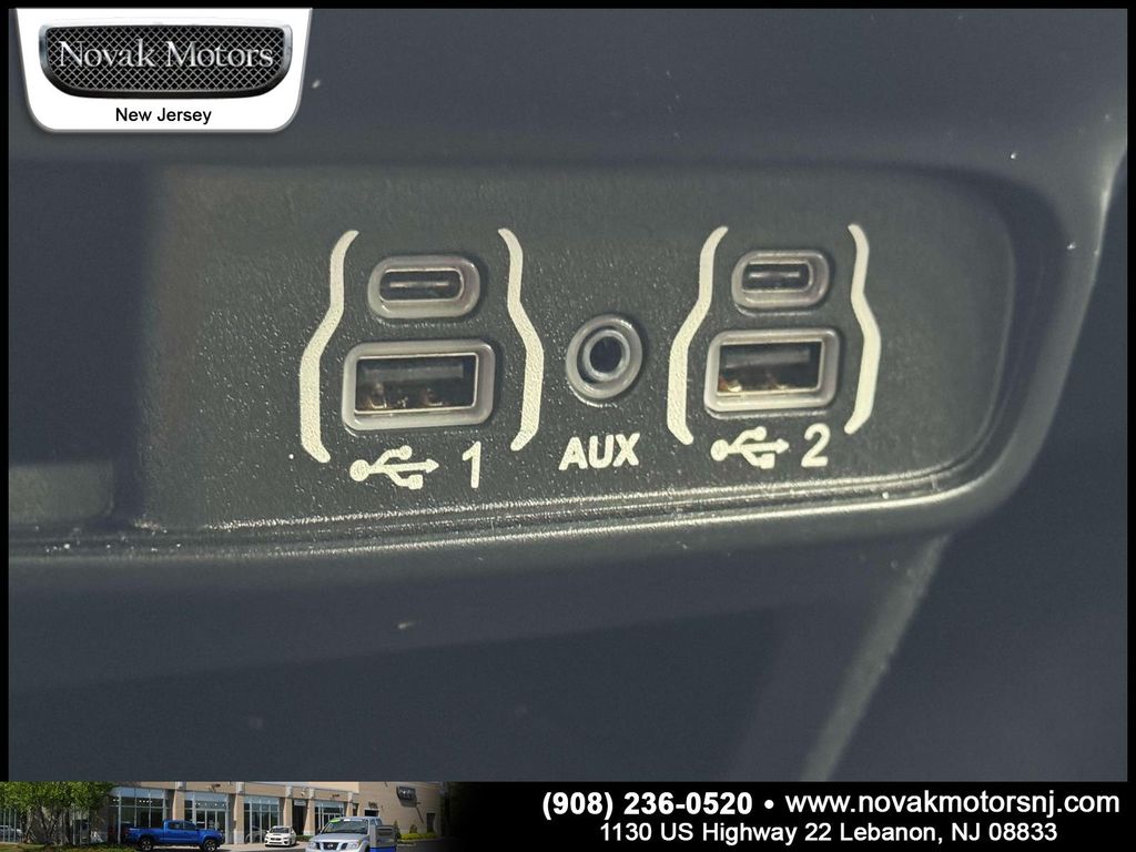 2021 Chrysler Pacifica Touring L - Photo 28