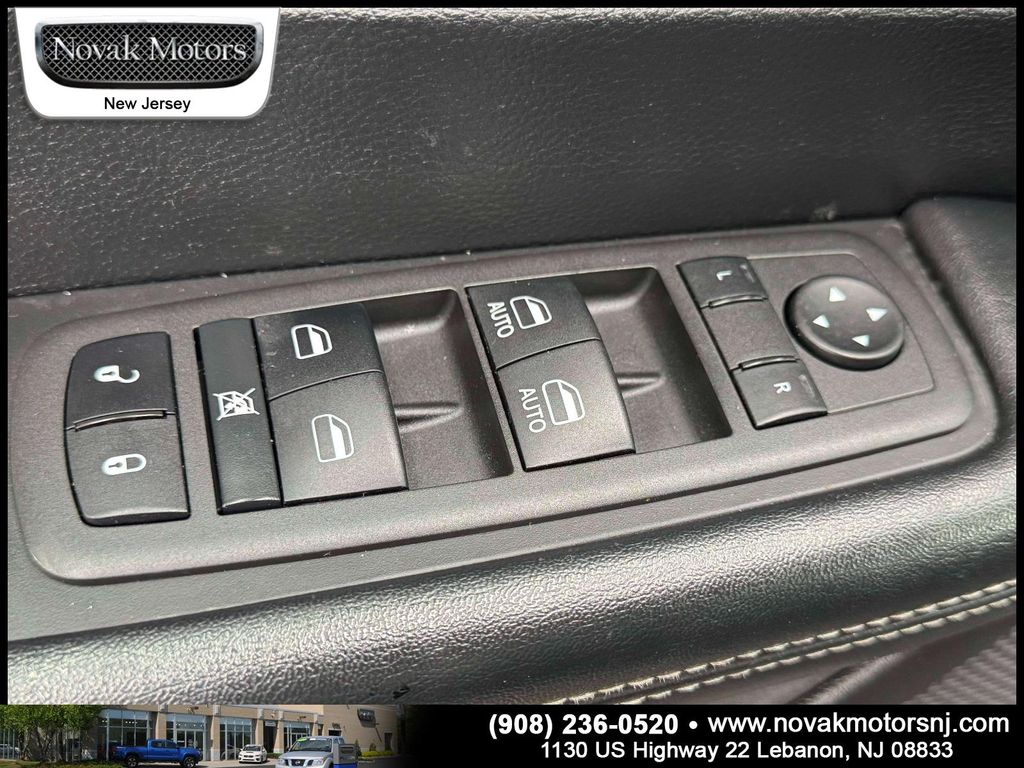 2021 Chrysler Pacifica Touring L - Photo 14