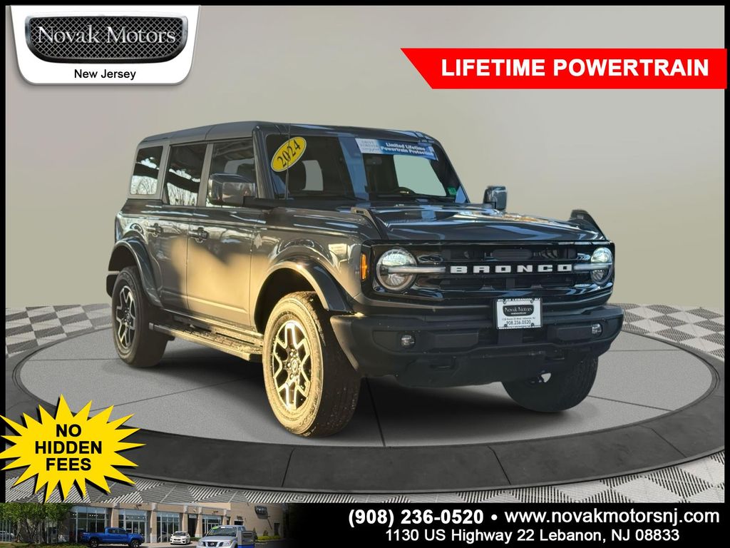 2023 Ford Bronco Outer Banks 4x4's photo