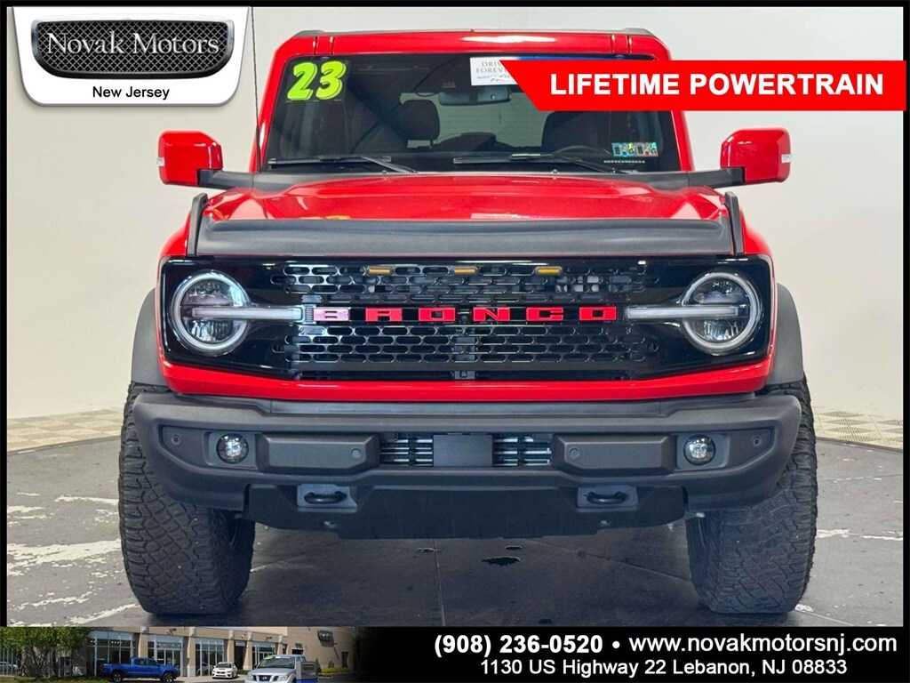 2023 Ford Bronco Outer Banks photo 2