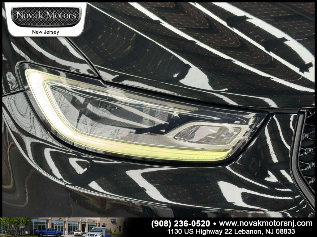 2021 Chrysler Pacifica Touring L - Photo 11