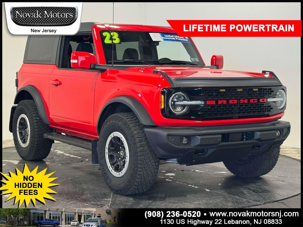 2023 Ford Bronco 2-Door Outer Banks's photo