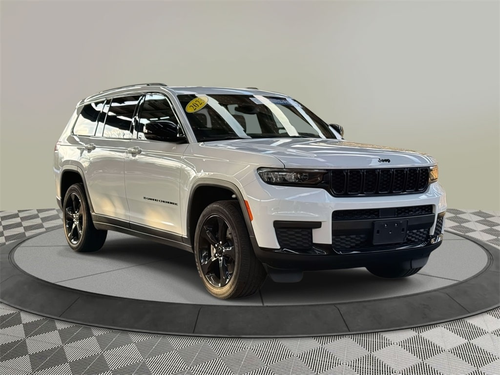 2023 Jeep Grand Cherokee L Altitude's photo