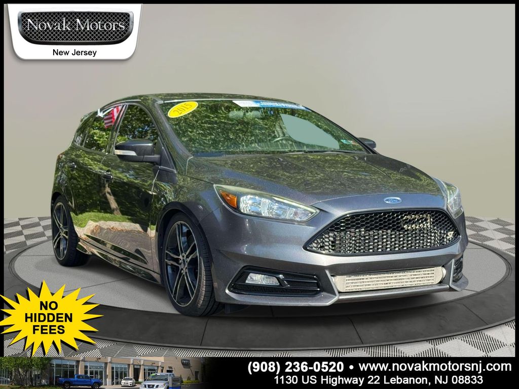 2015 Ford Focus 5 Door Hatch ST's photo