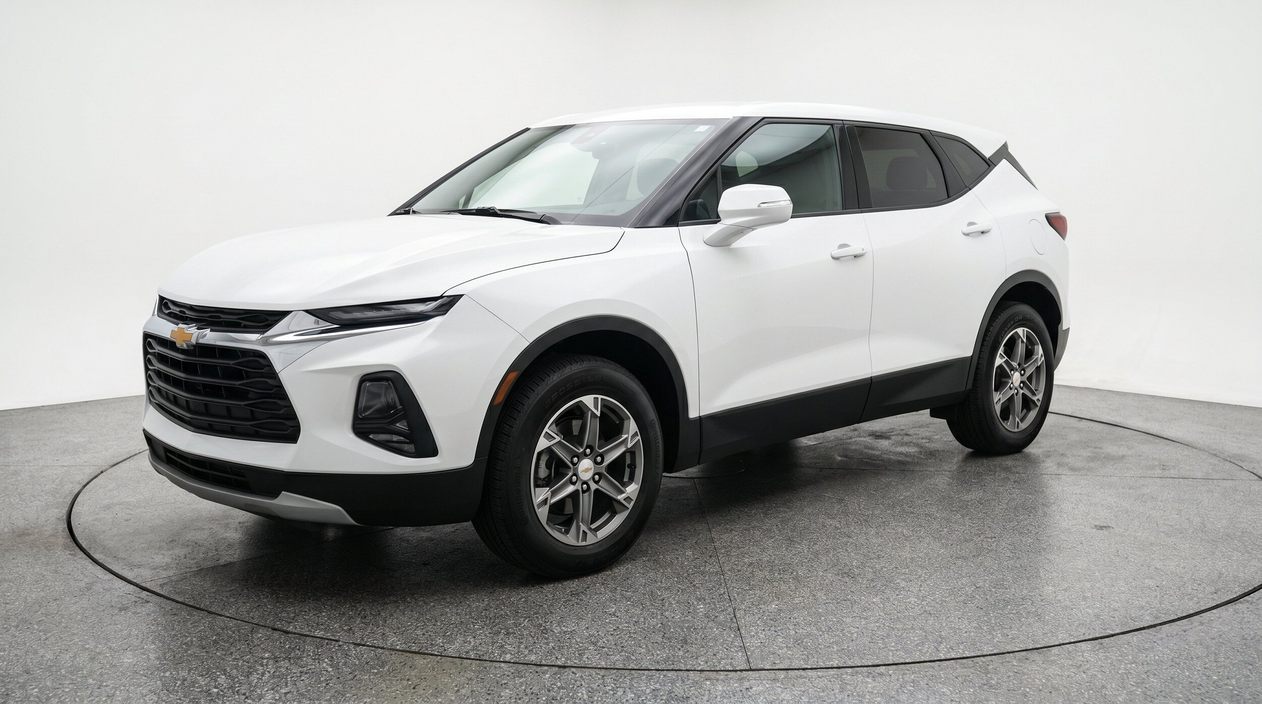 Thumbnail: 2026 Chevrolet Blazer - 3