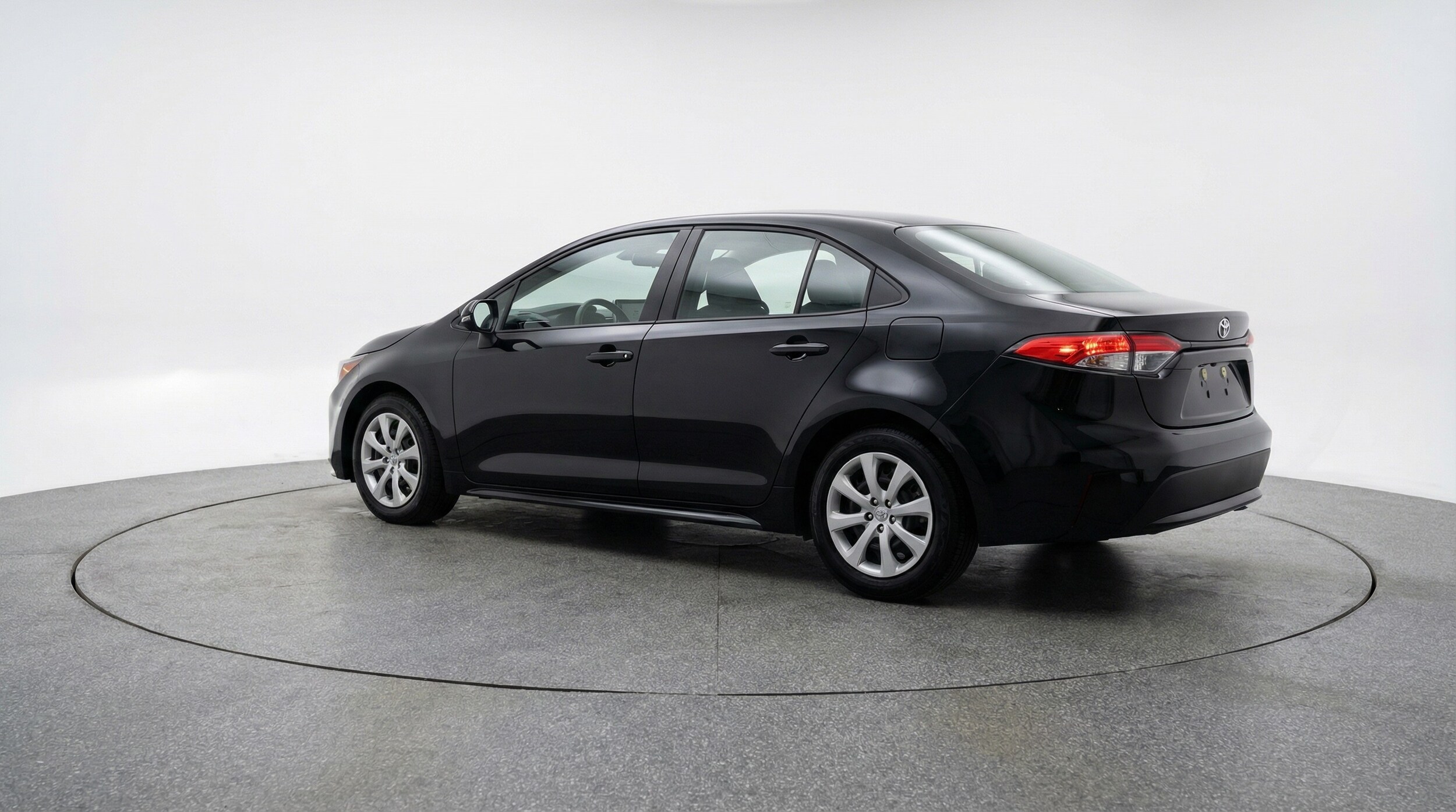 Thumbnail: 2025 Toyota Corolla - 5