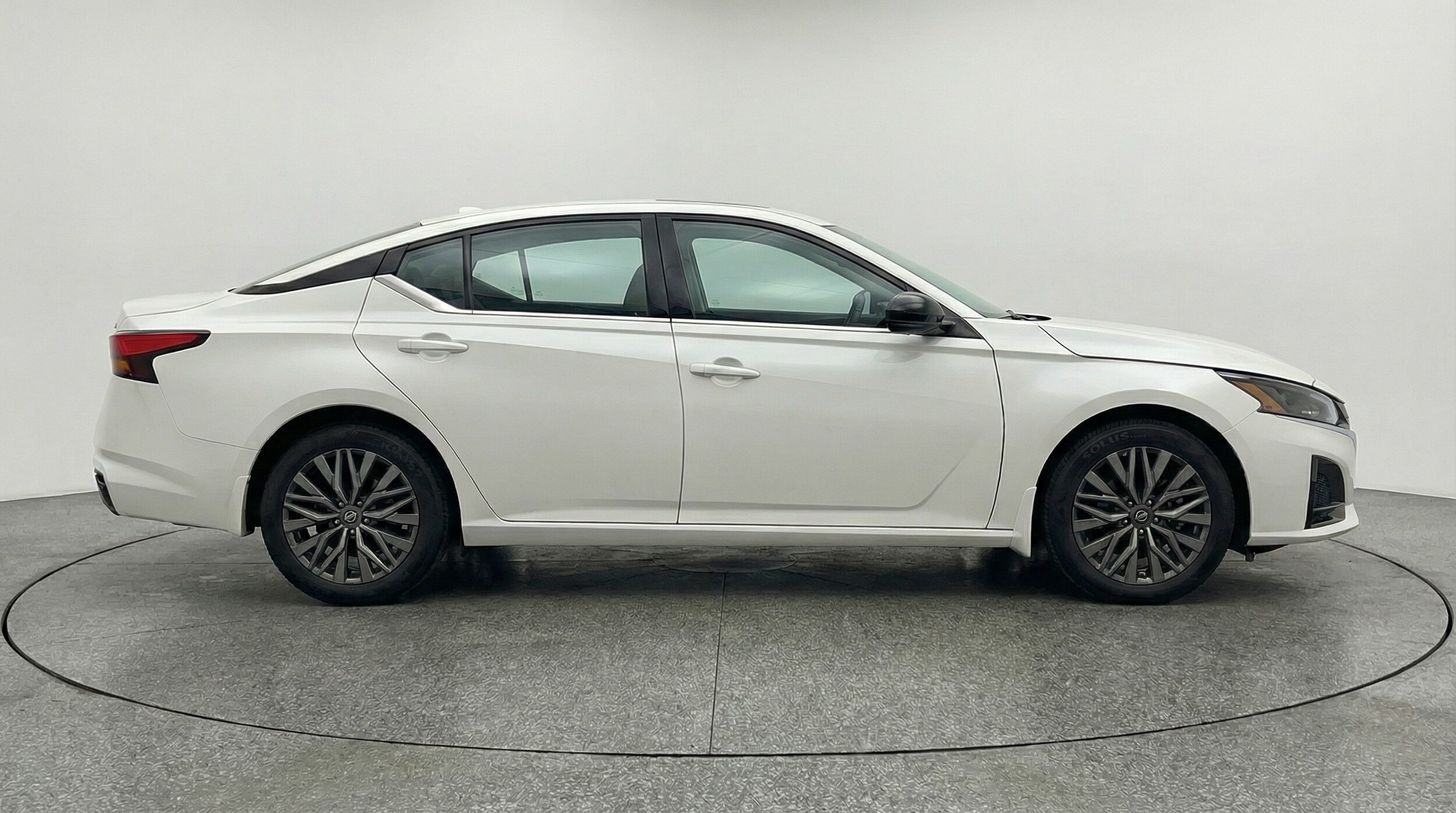Thumbnail: 2025 Nissan Altima - 8