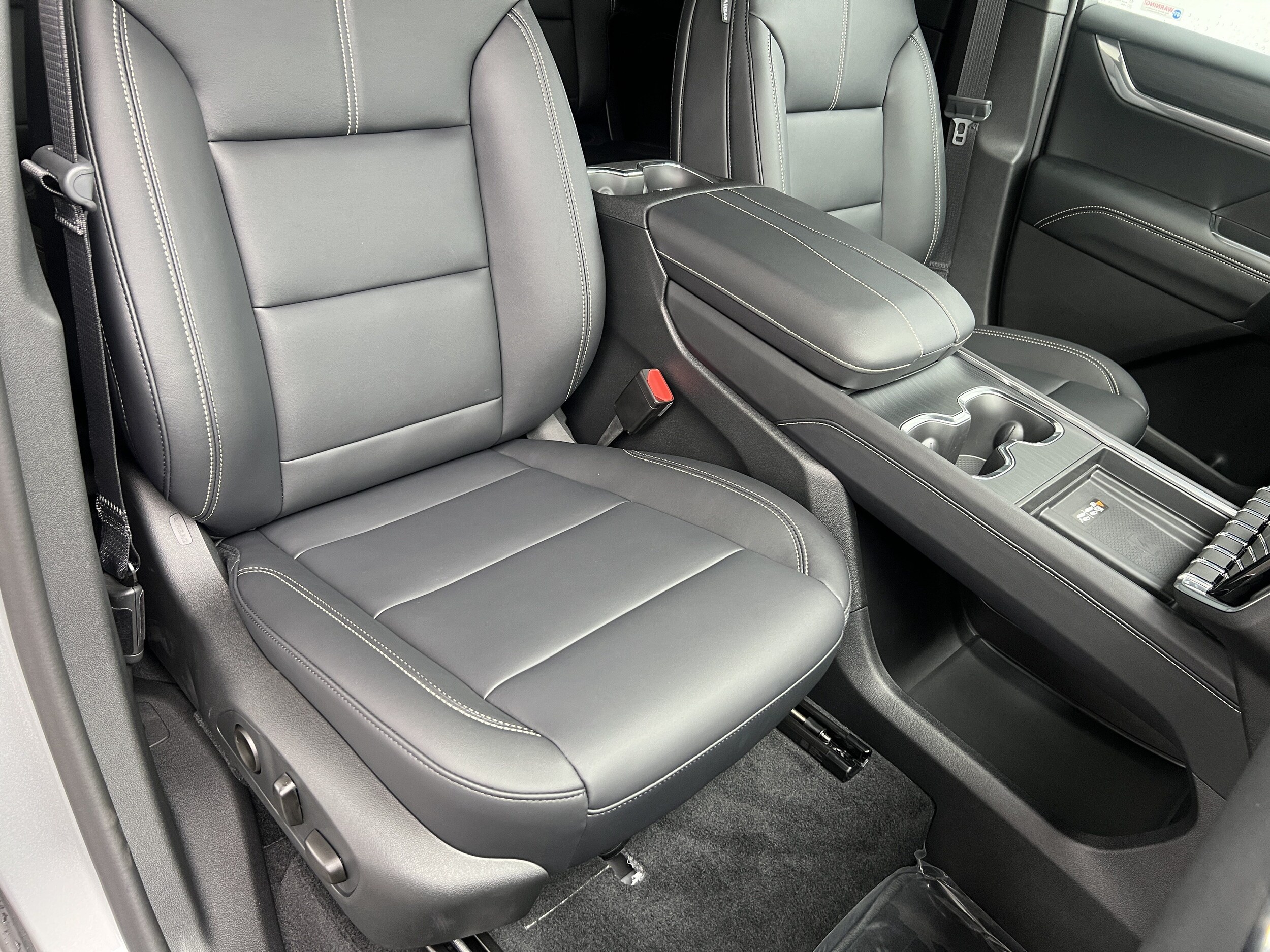 2026 GMC Acadia Elevation - Photo 28