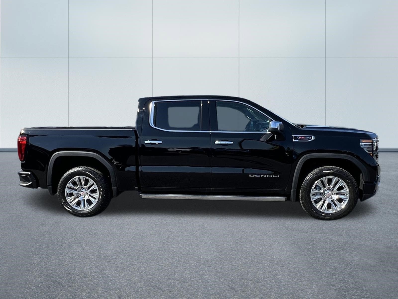 2026 GMC Sierra 1500 Denali - Photo 7