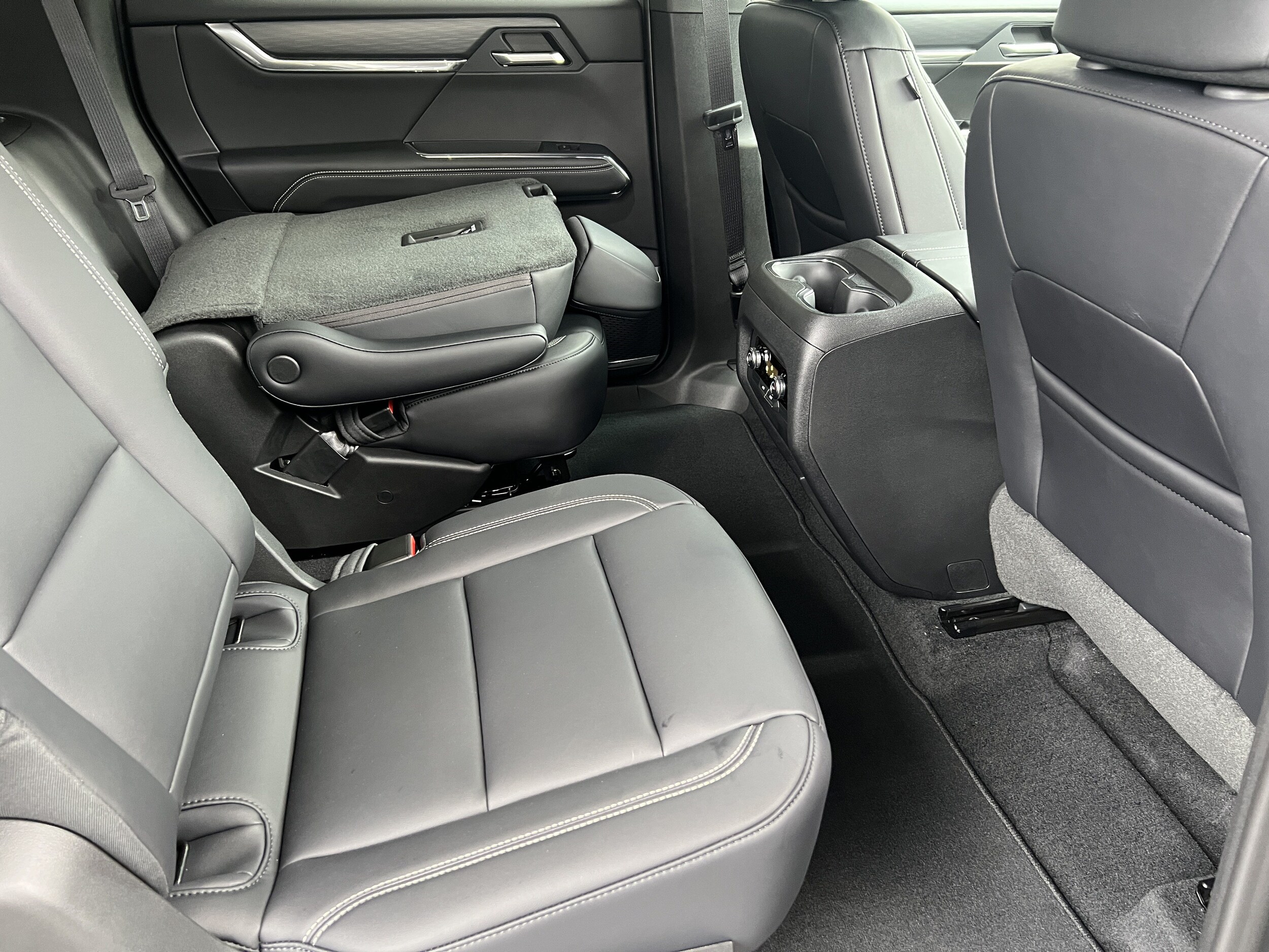 2026 GMC Acadia Elevation - Photo 25
