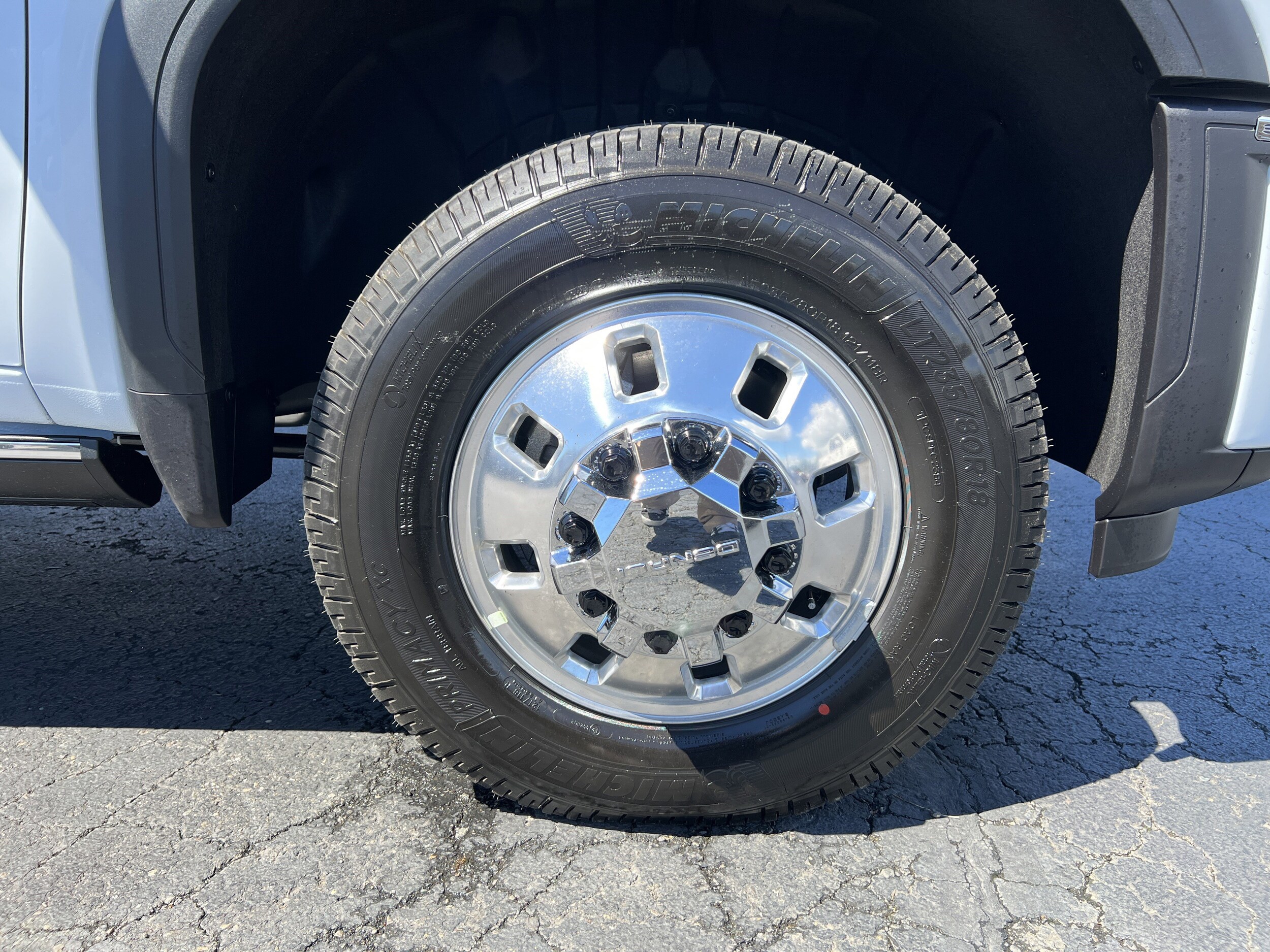 2026 GMC Sierra 3500HD Denali Ultimate - Photo 11