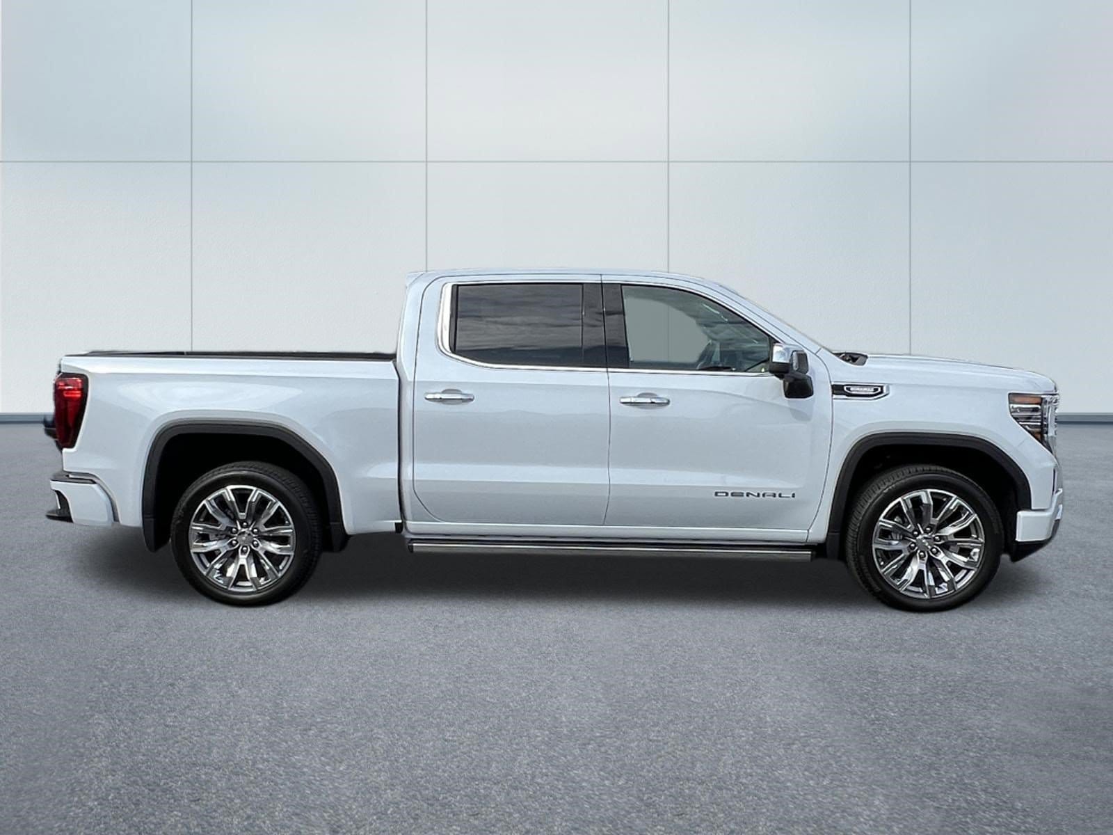 2026 GMC Sierra 1500 Denali - Photo 7