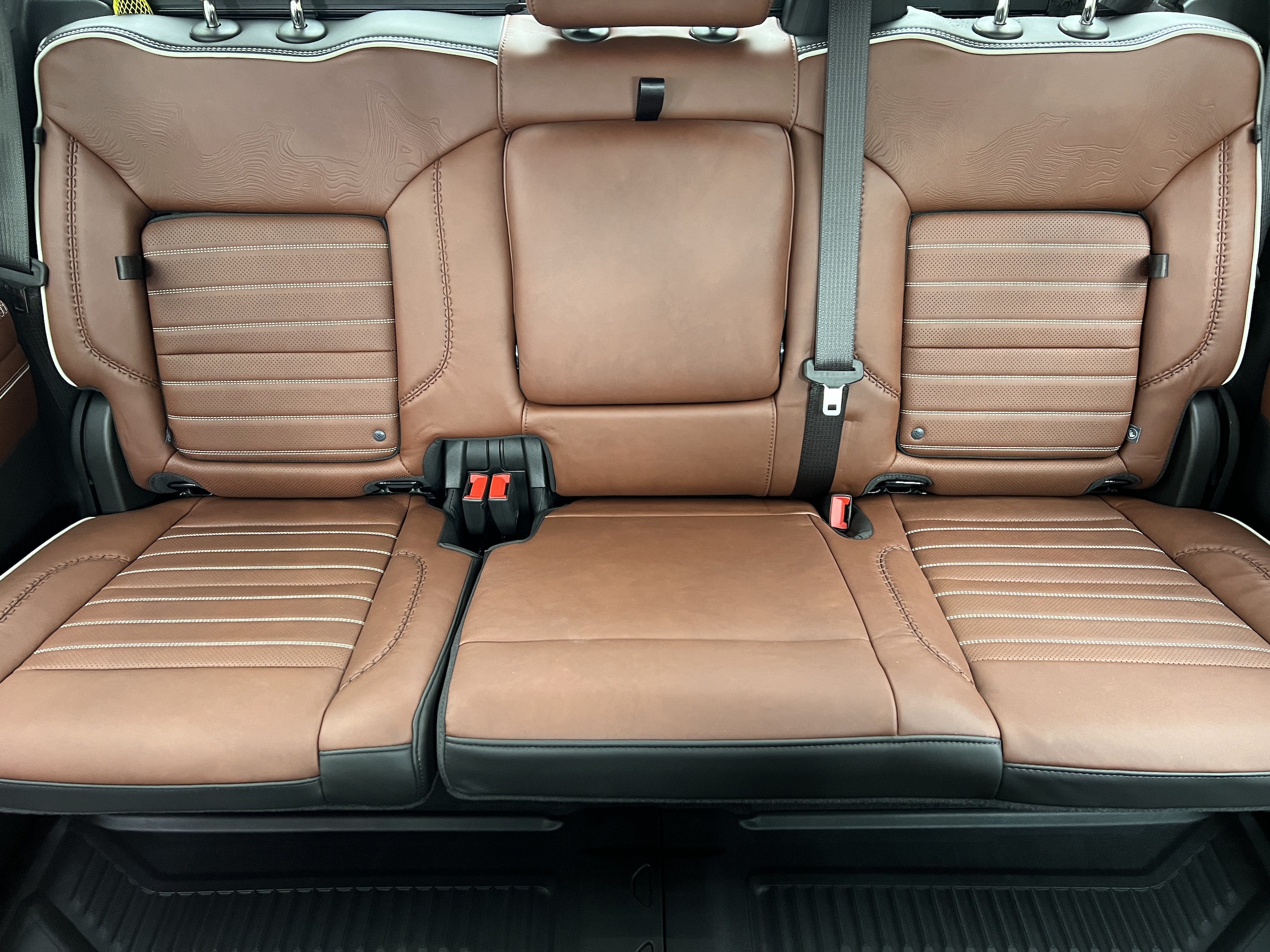 2026 GMC Sierra 3500HD Denali Ultimate - Photo 16