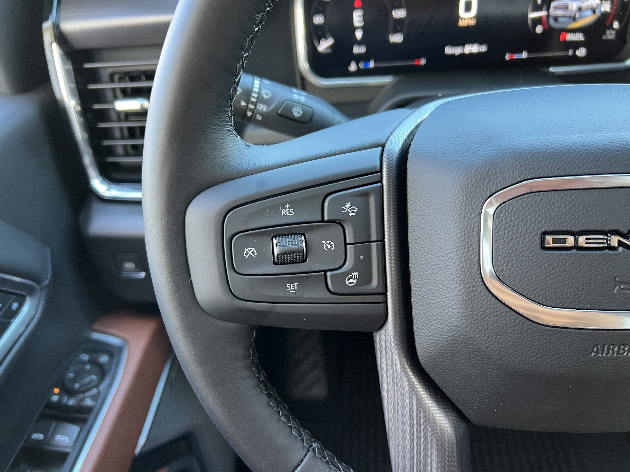 2026 GMC Sierra 3500HD Denali Ultimate - Photo 26