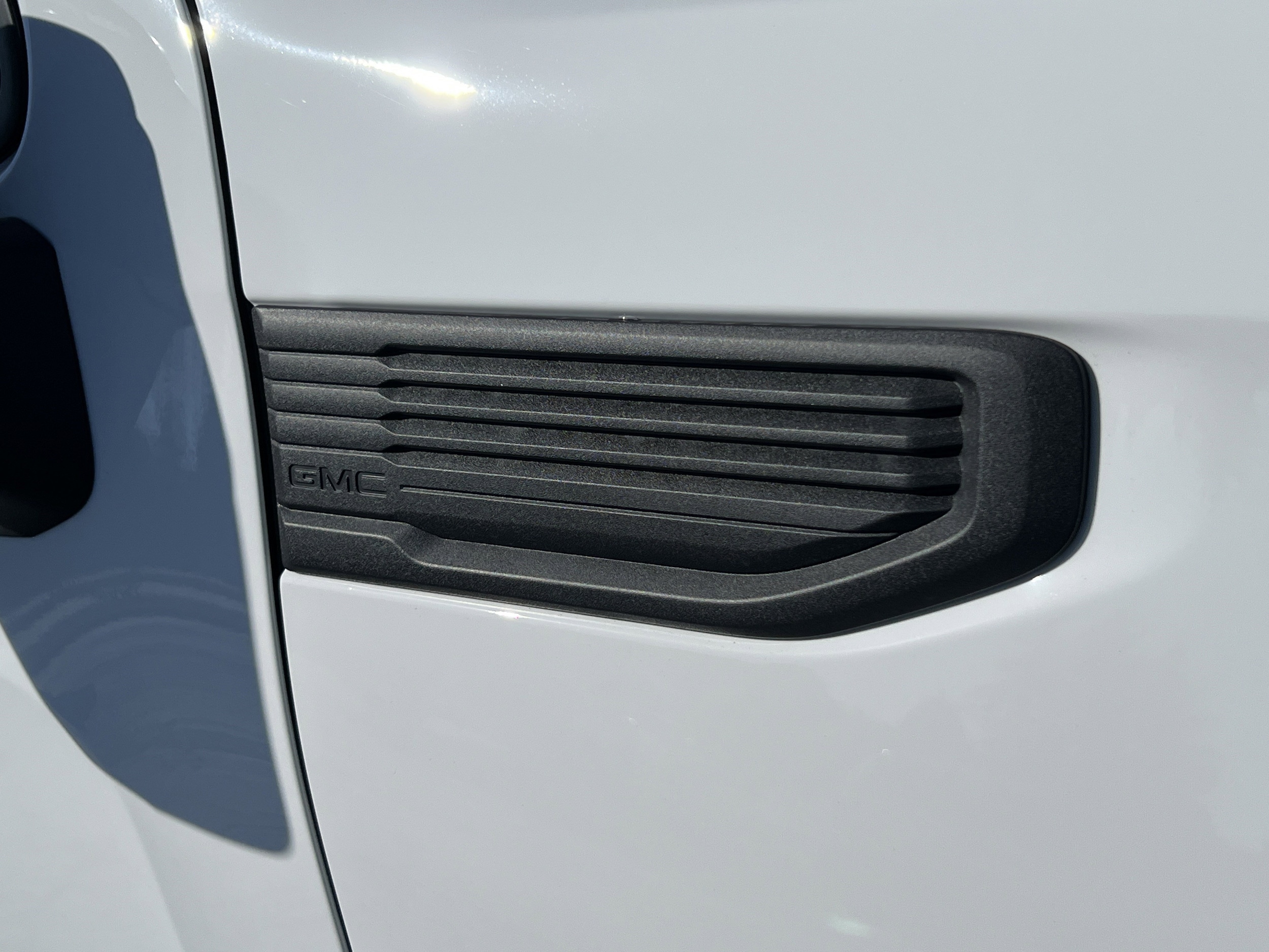 2026 GMC Sierra 1500 Pro - Photo 10
