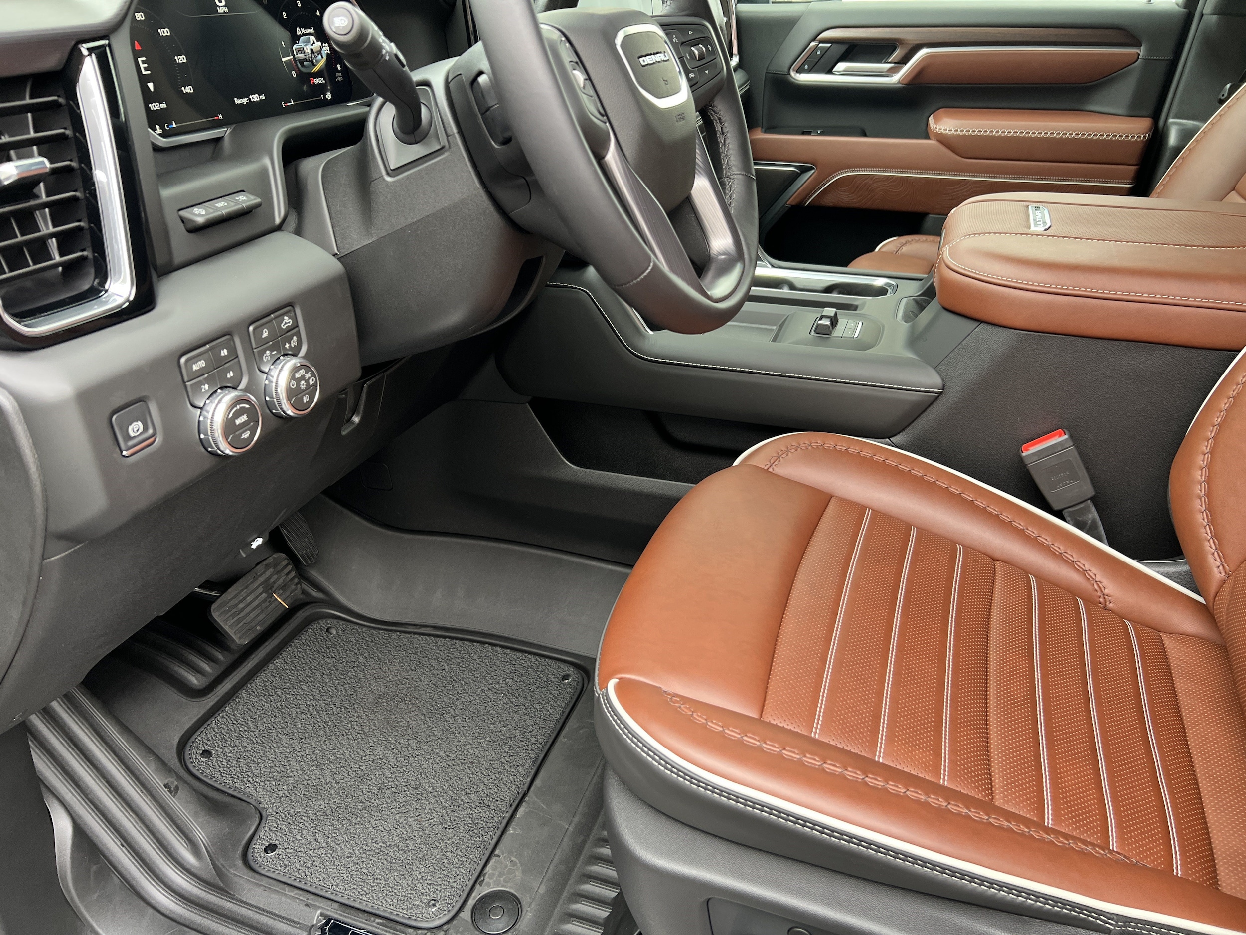 2026 GMC Sierra 3500HD Denali Ultimate - Photo 15