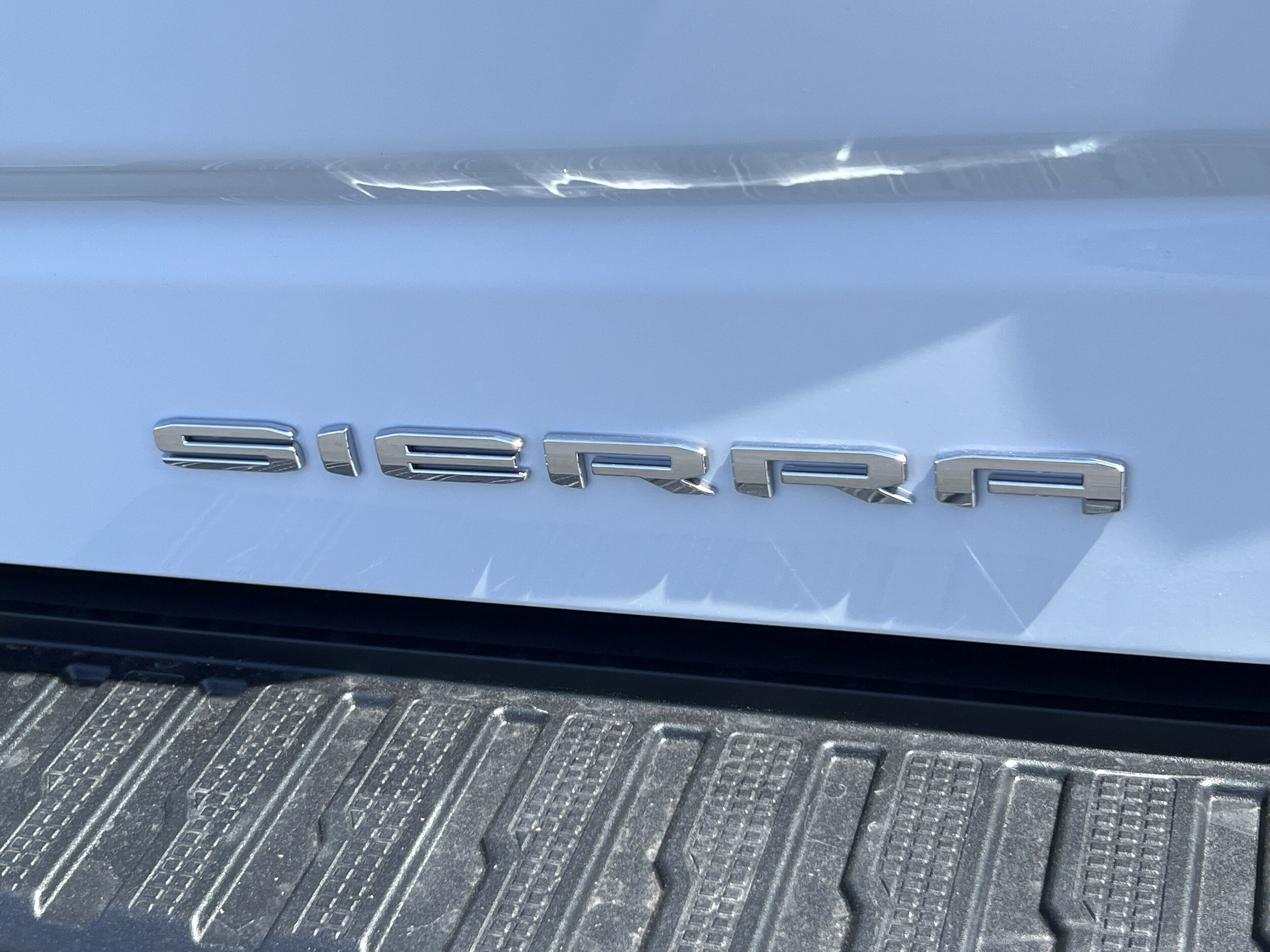 2026 GMC Sierra 1500 Denali - Photo 9