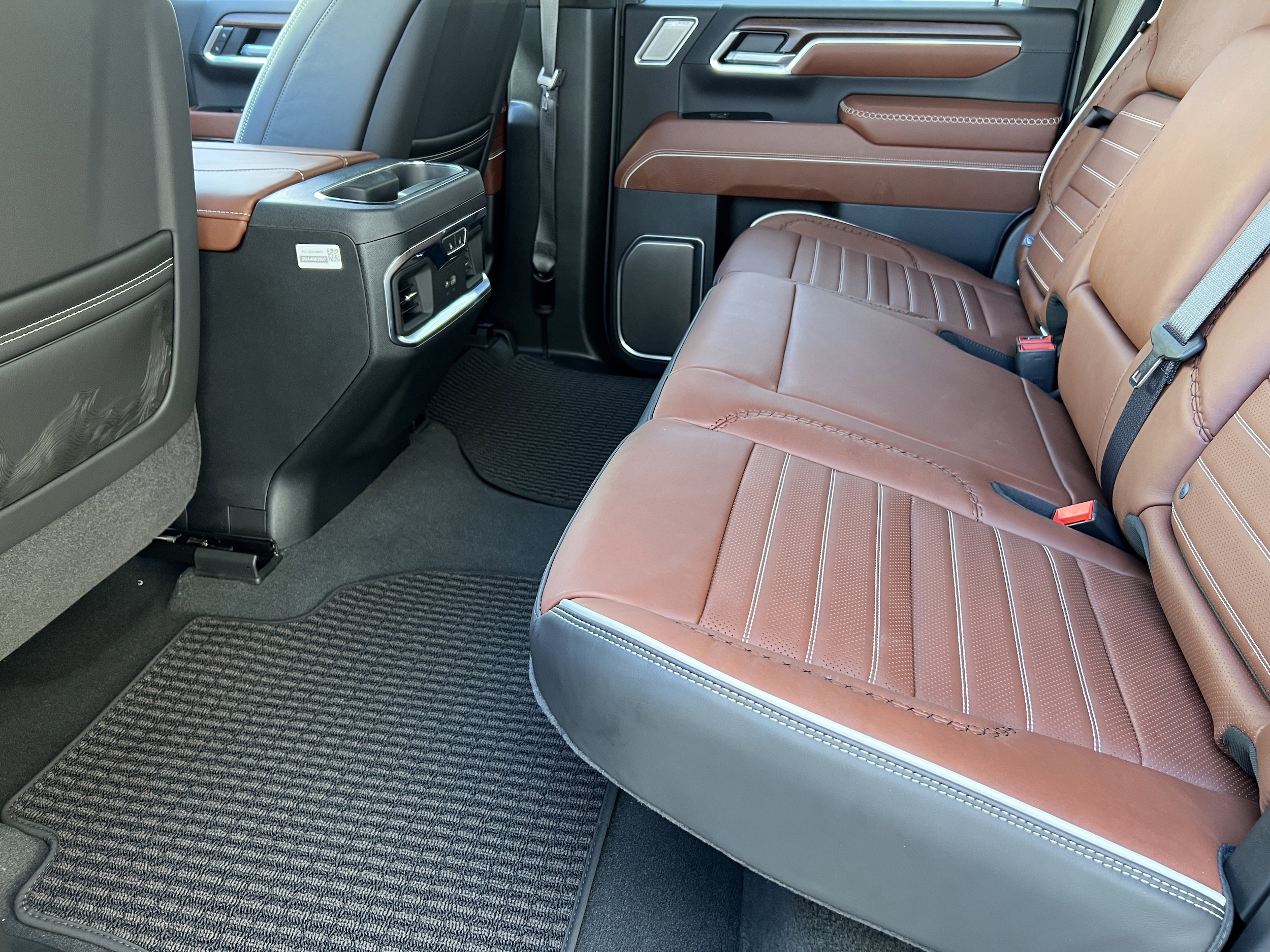 2026 GMC Sierra 3500HD Denali Ultimate - Photo 17