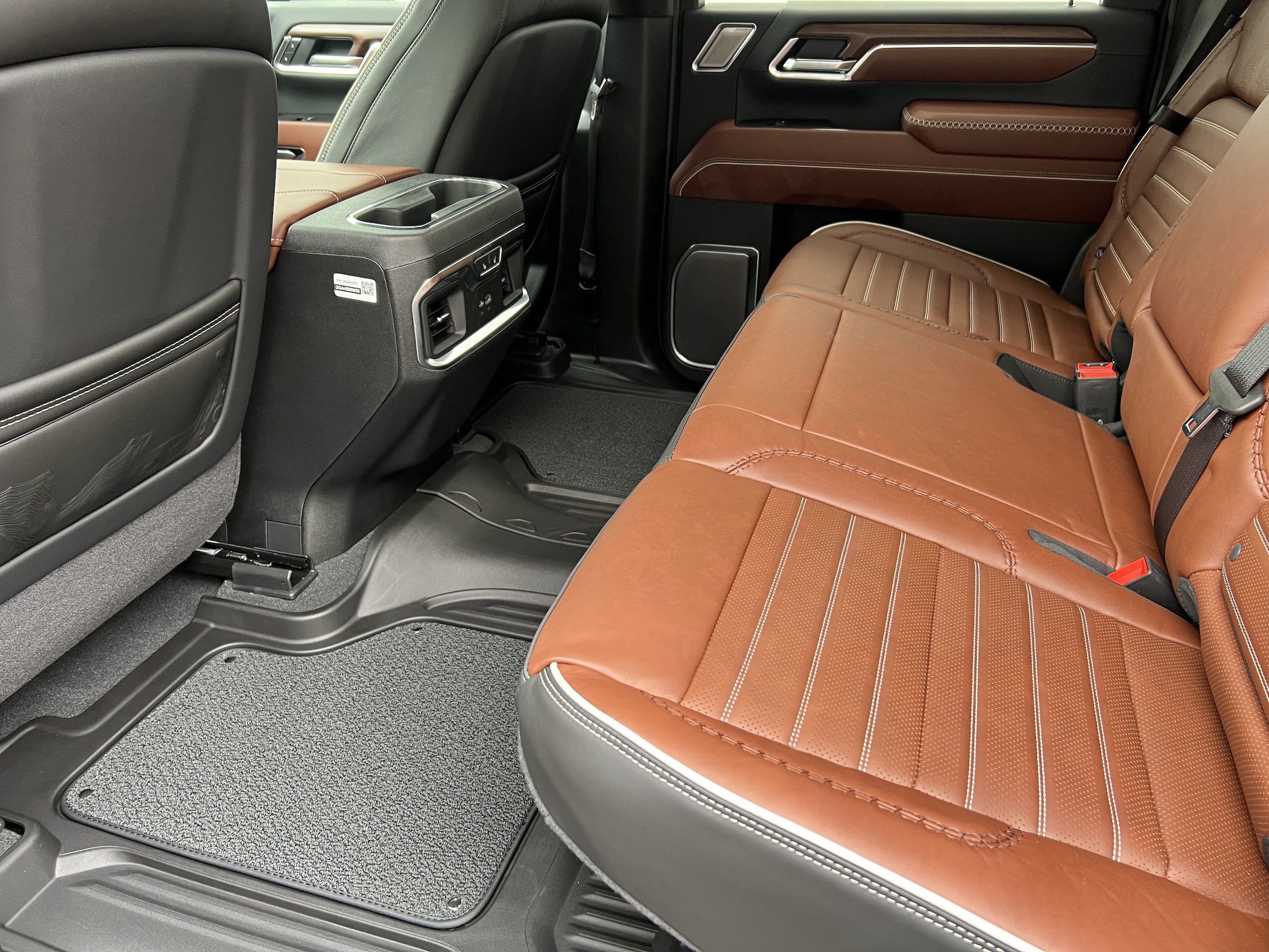 2026 GMC Sierra 3500HD Denali Ultimate - Photo 17